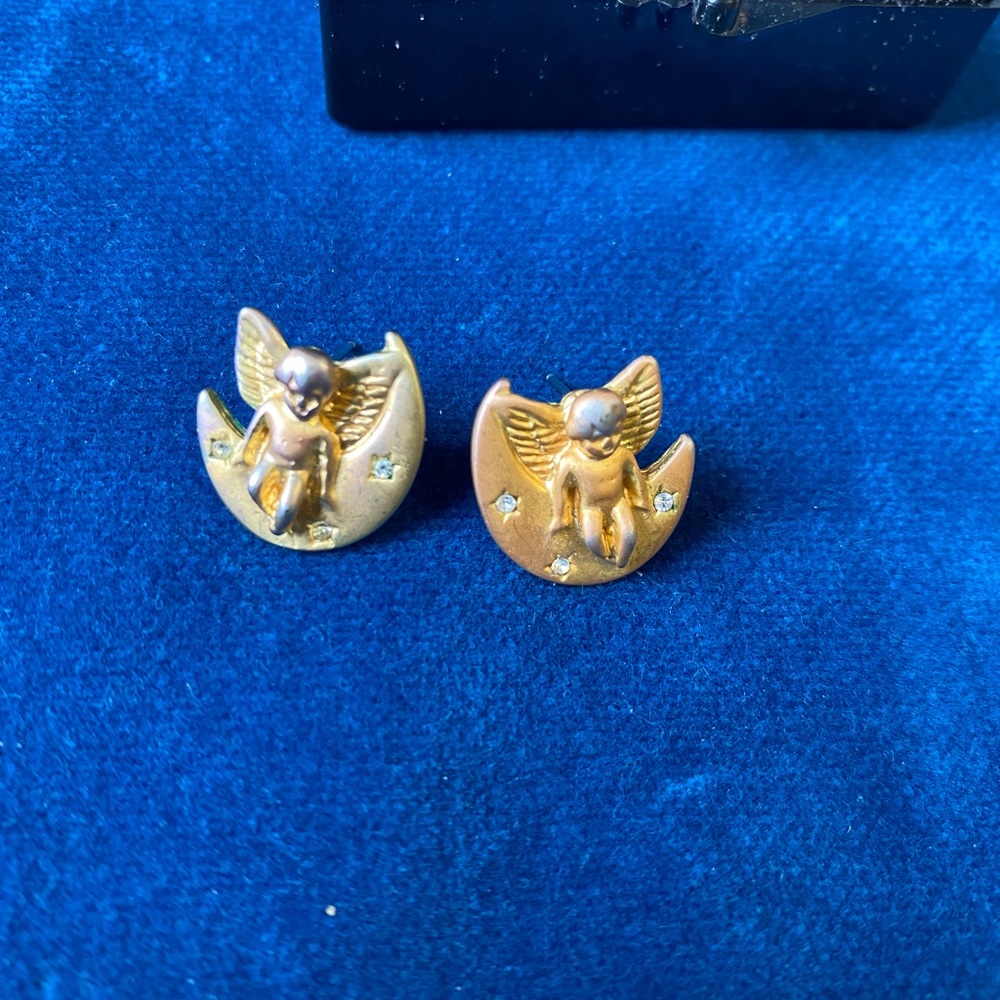 Vintage crescent moon angels gold tone earrings - Picture 3 of 6